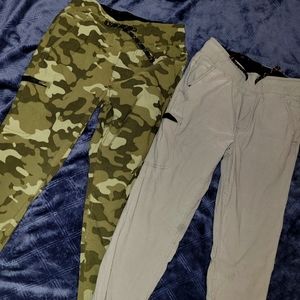 Boys Weatherproof slim fit joggers size 7/8